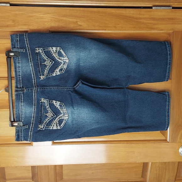 • Appollo Jeans Blue Cropped Capri Jeans with Stretch, Size 17/18, Like New - Picture 3 of 8